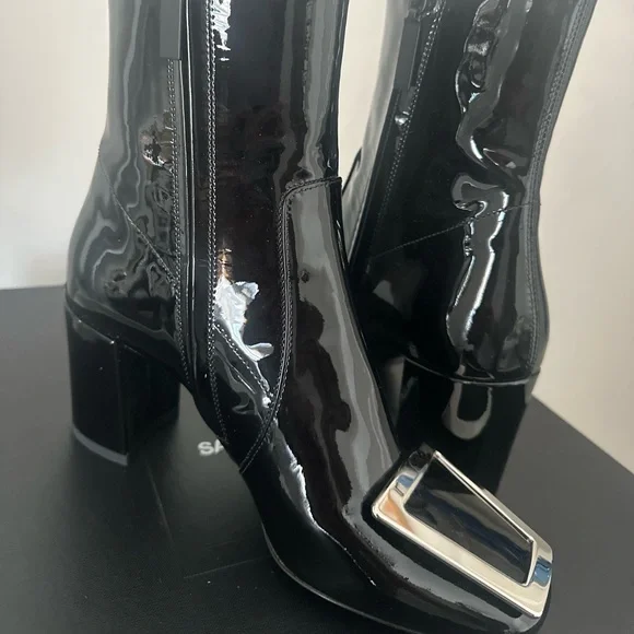 Saint Laurent Black Patent Leather Heeled Ankle Boots - Picture 6 of 9